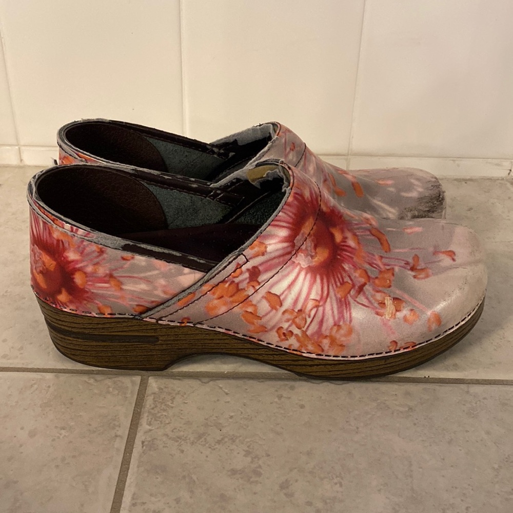 Flower Danskos 41